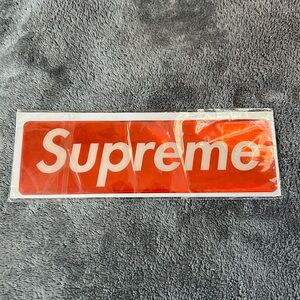 Supreme Dome Label Adhesive Sticker